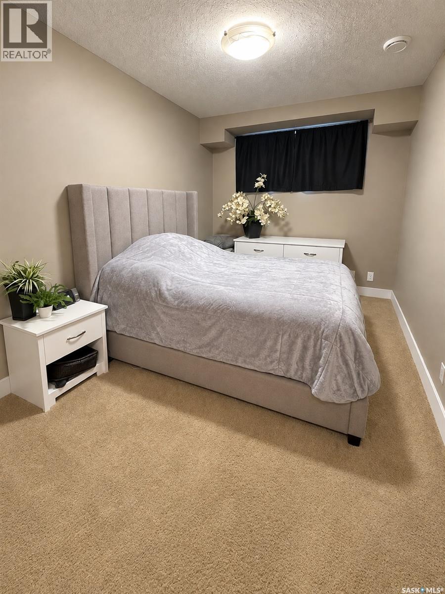 700 Balmoral Bay, Swift Current, Saskatchewan  S9H 5M9 - Photo 32 - SK047905