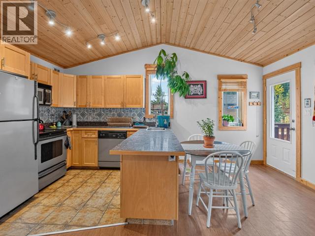 39b Drift Drive, Whitehorse, Yukon  Y1A 0B2 - Photo 16 - 17685