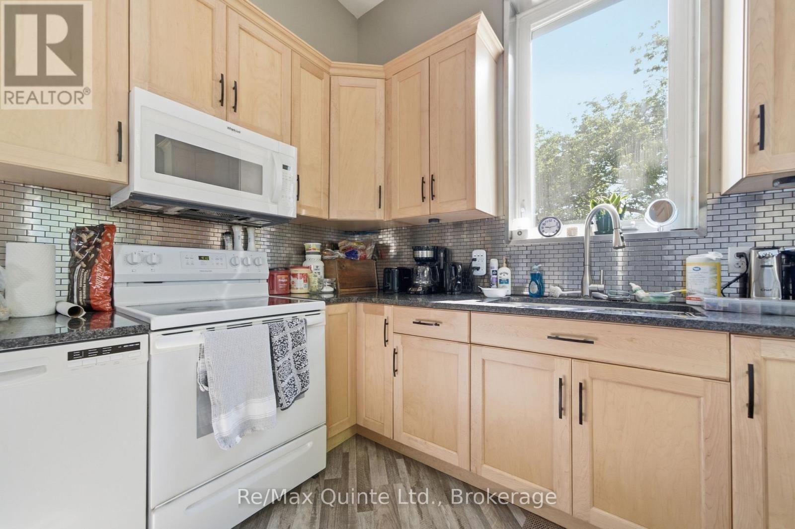 4611 Old Highway 2, Belleville, Ontario  K8N 4Z4 - Photo 13 - X13758192