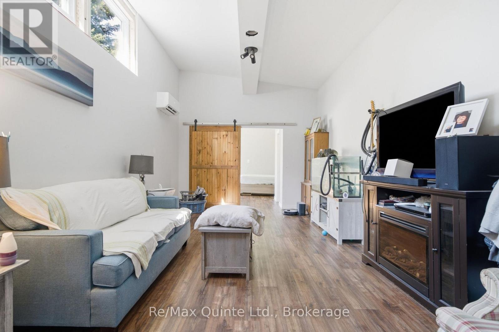 4611 Old Highway 2, Belleville, Ontario  K8N 4Z4 - Photo 17 - X13758192