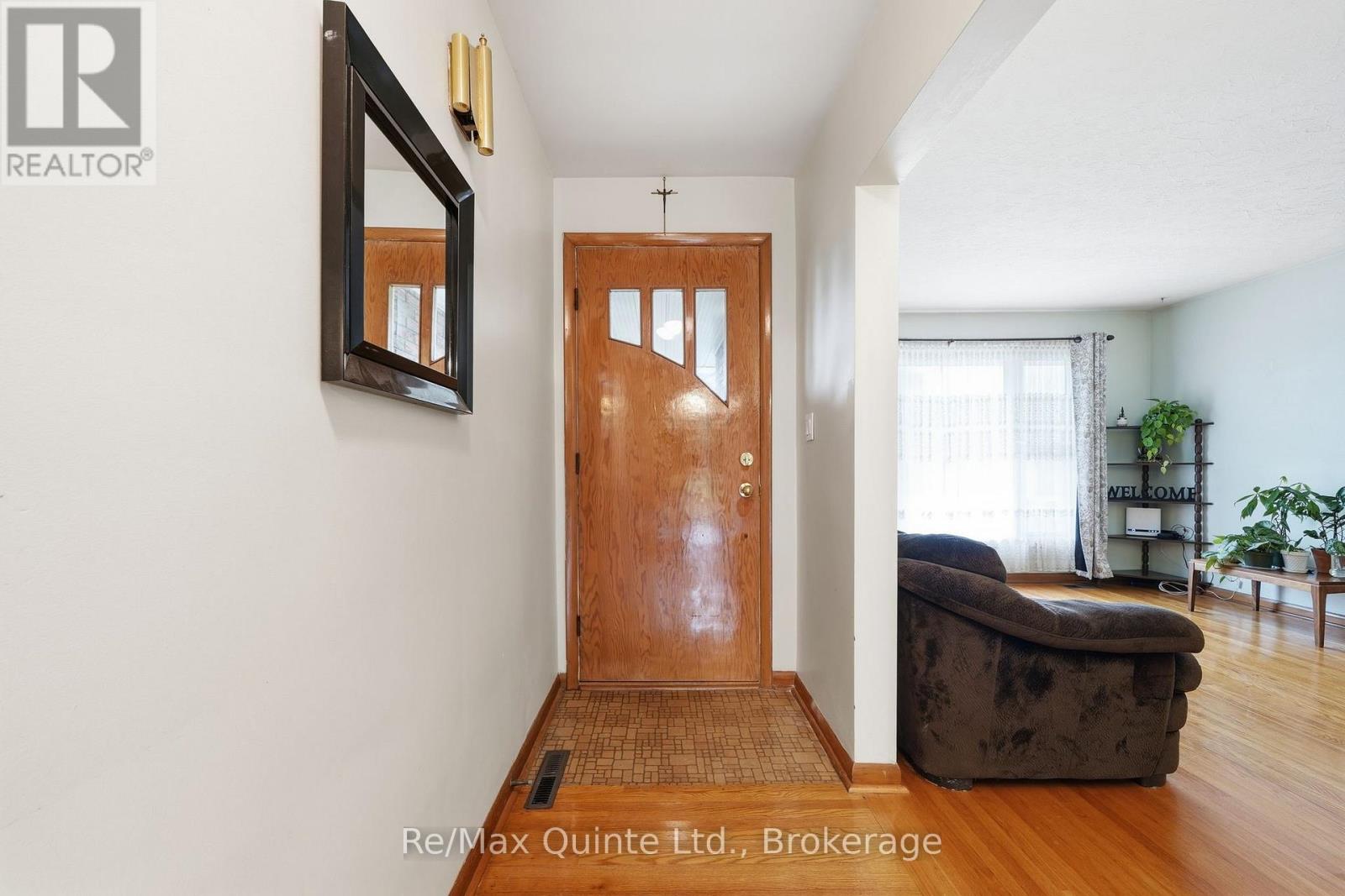 87 Orchard Drive, Belleville, Ontario  K8P 2K6 - Photo 3 - X13758194
