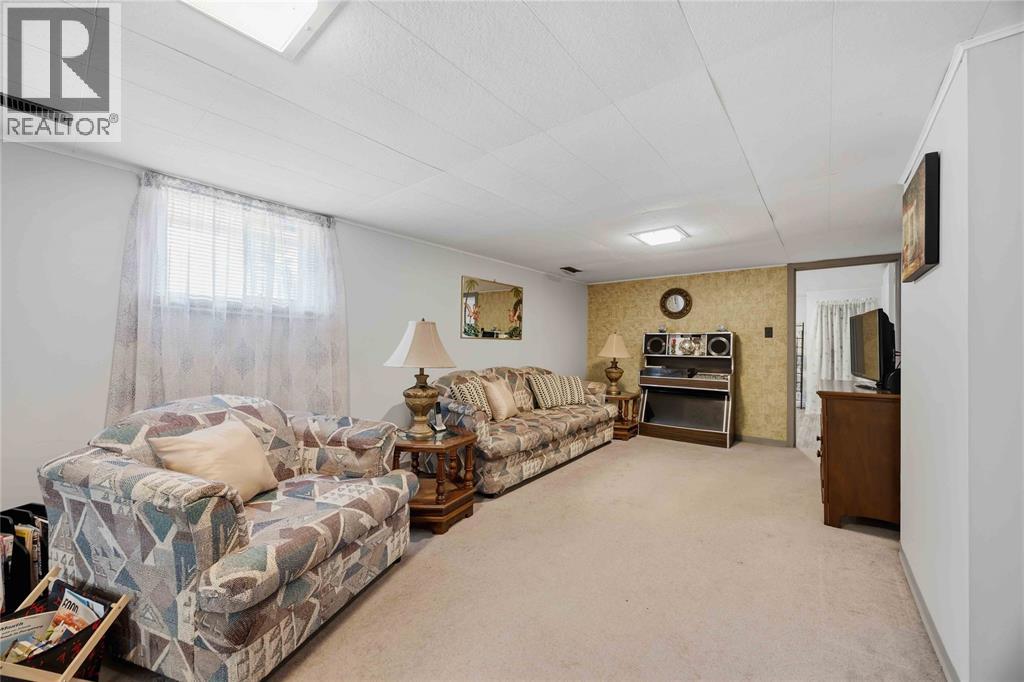 873 Michigan Avenue, Sarnia, Ontario  N7V 1L7 - Photo 23 - 26021944