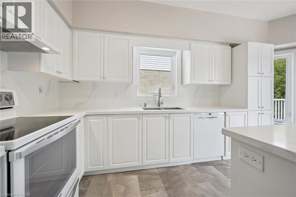 426 Hidden Creek Drive, Kitchener, Ontario  N2N 3N2 - Photo 15 - 40861553