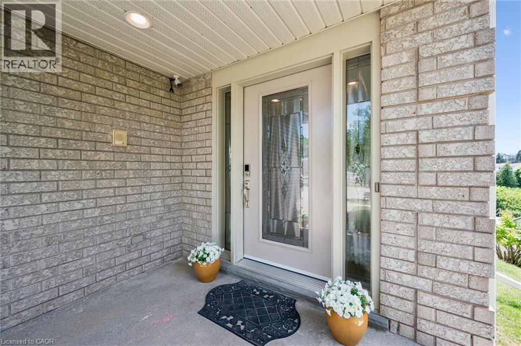 426 Hidden Creek Drive, Kitchener, Ontario  N2N 3N2 - Photo 4 - 40861553