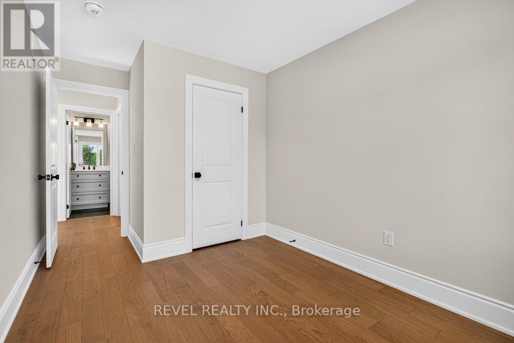 3173 Maplehill Drive, Burlington, Ontario L7N 2W3 - Photo 41 - W13446812