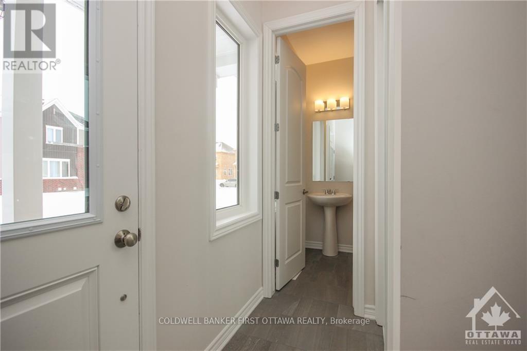 72 Focality Crescent, Ottawa, Ontario  K2J 6W8 - Photo 3 - X13758130