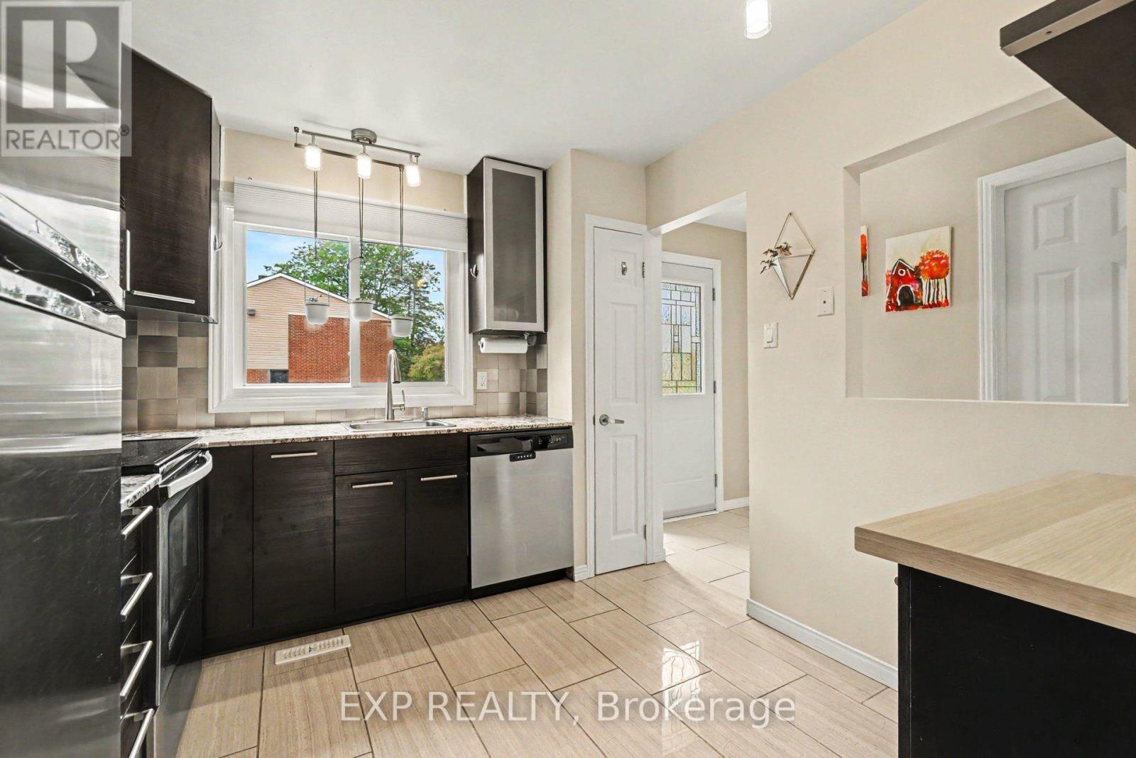 35 - 2030 Kelden Crescent, Ottawa, Ontario  K1B 4X9 - Photo 8 - X13758228