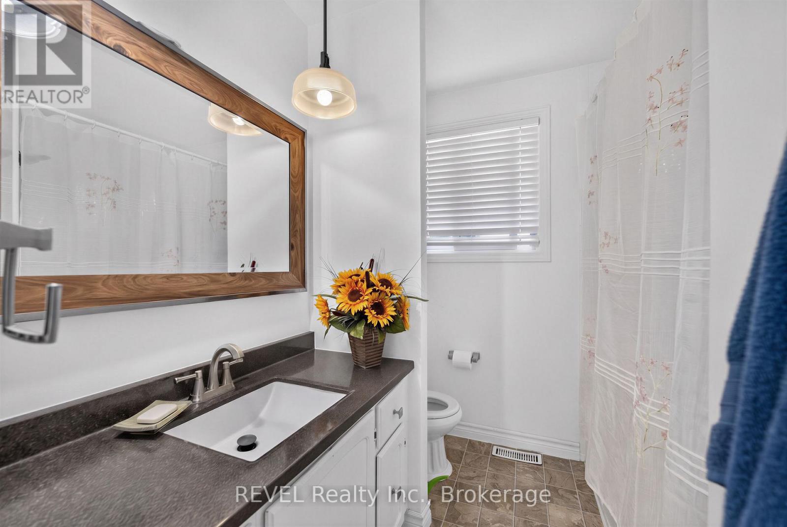 17 Ramsey Street, St. Catharines, Ontario  L2N 2K3 - Photo 18 - X13758180