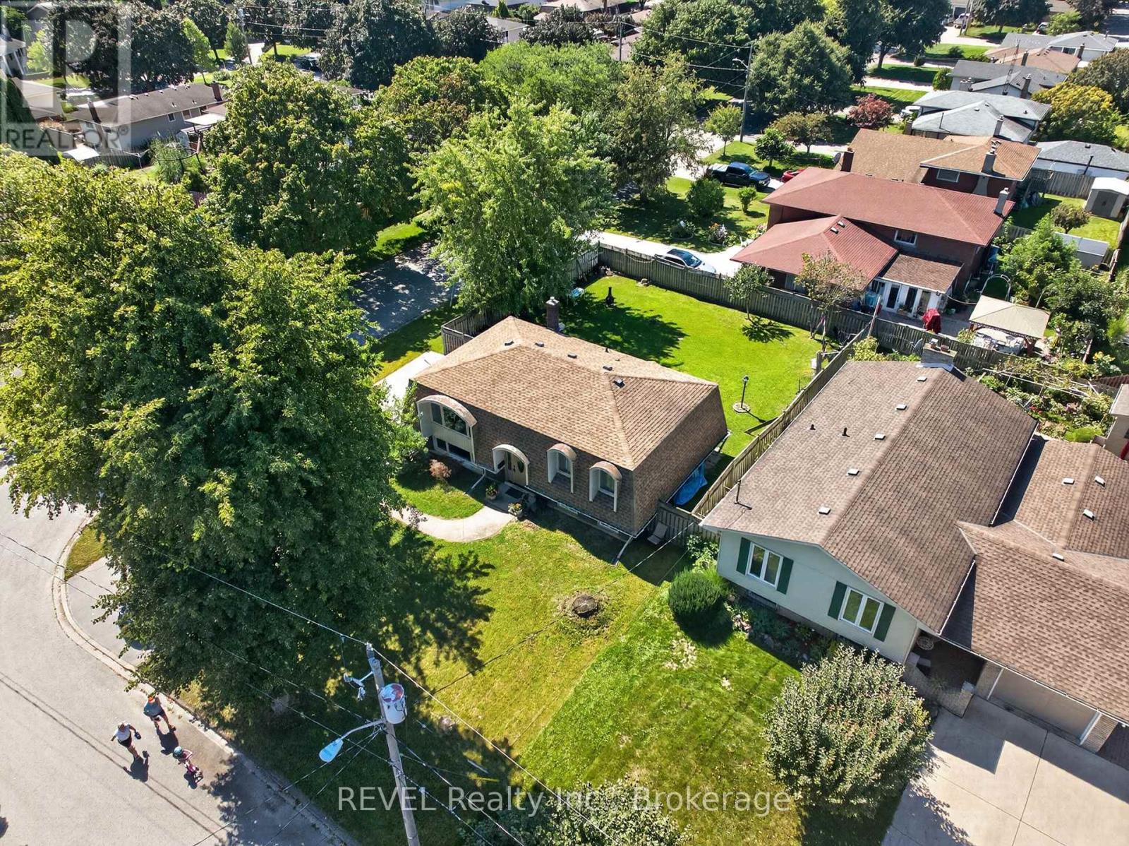 17 Ramsey Street, St. Catharines, Ontario  L2N 2K3 - Photo 5 - X13758180