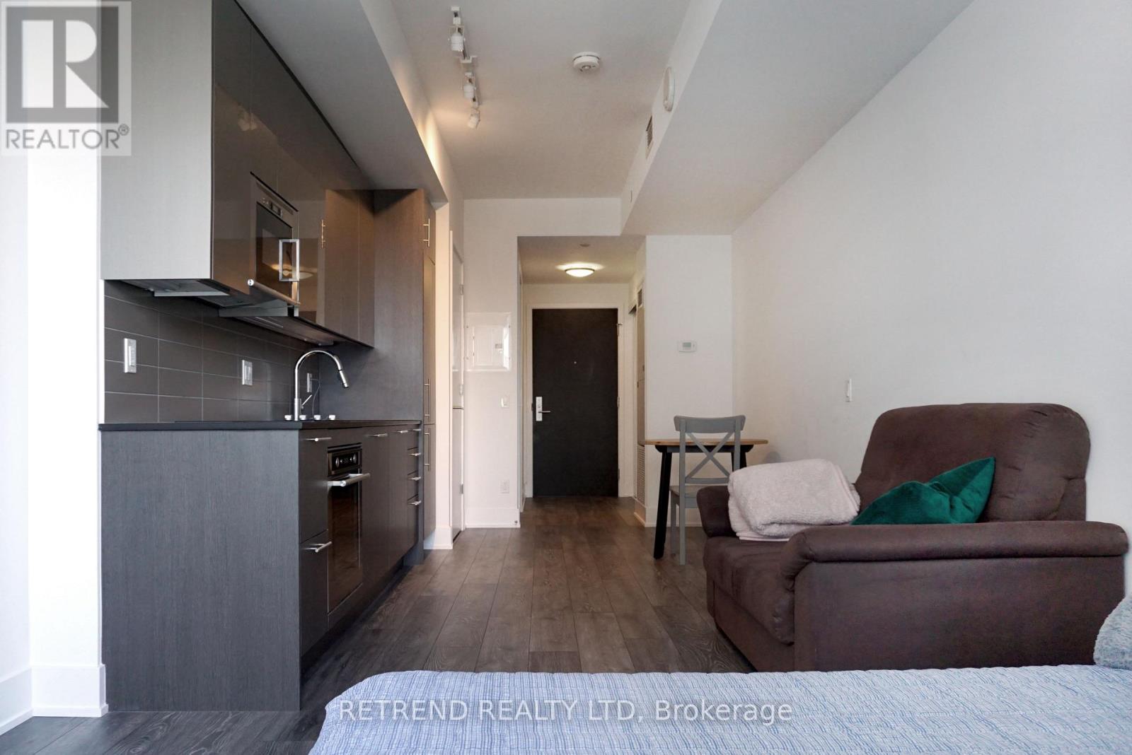 2206 - 403 Church Street, Toronto, Ontario M4Y 0C9 - Photo 4 - C13758174