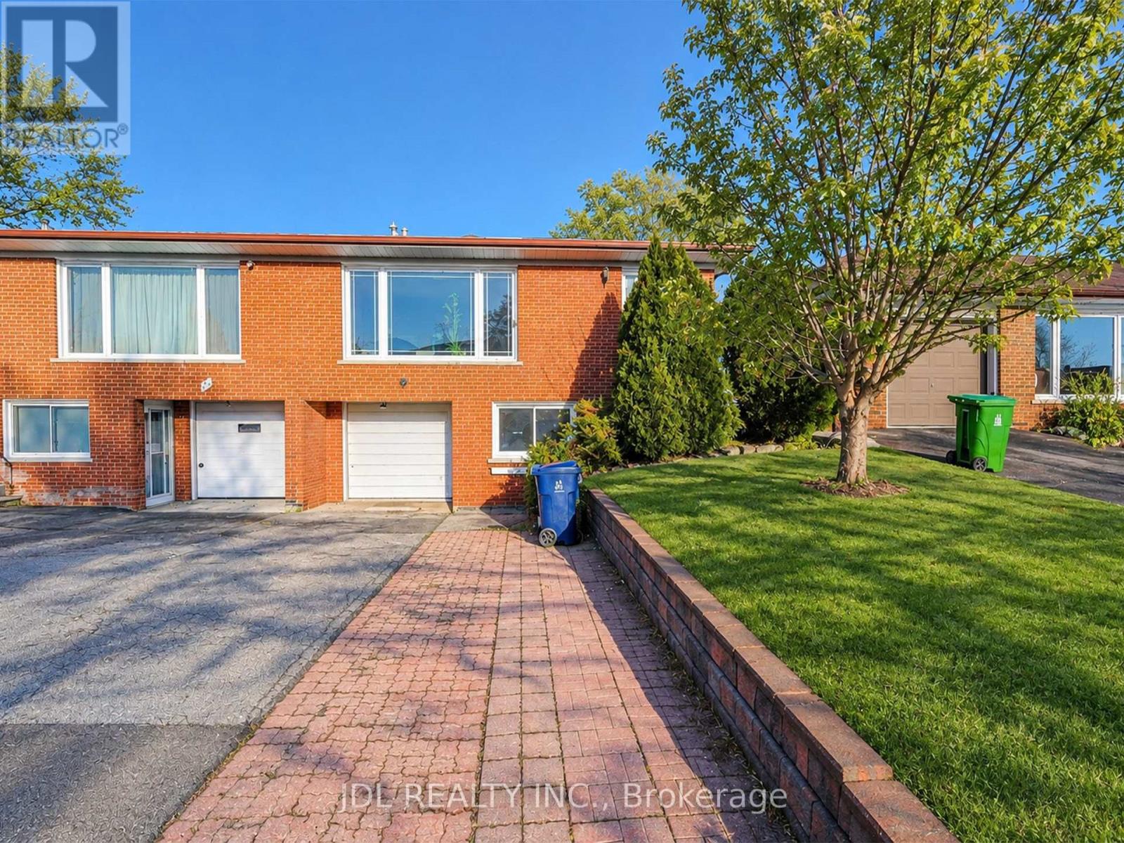 47 GREYHOUND DRIVE