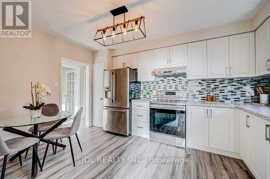 47 Greyhound Drive, Toronto, Ontario  M2H 1K2 - Photo 6 - C13758230
