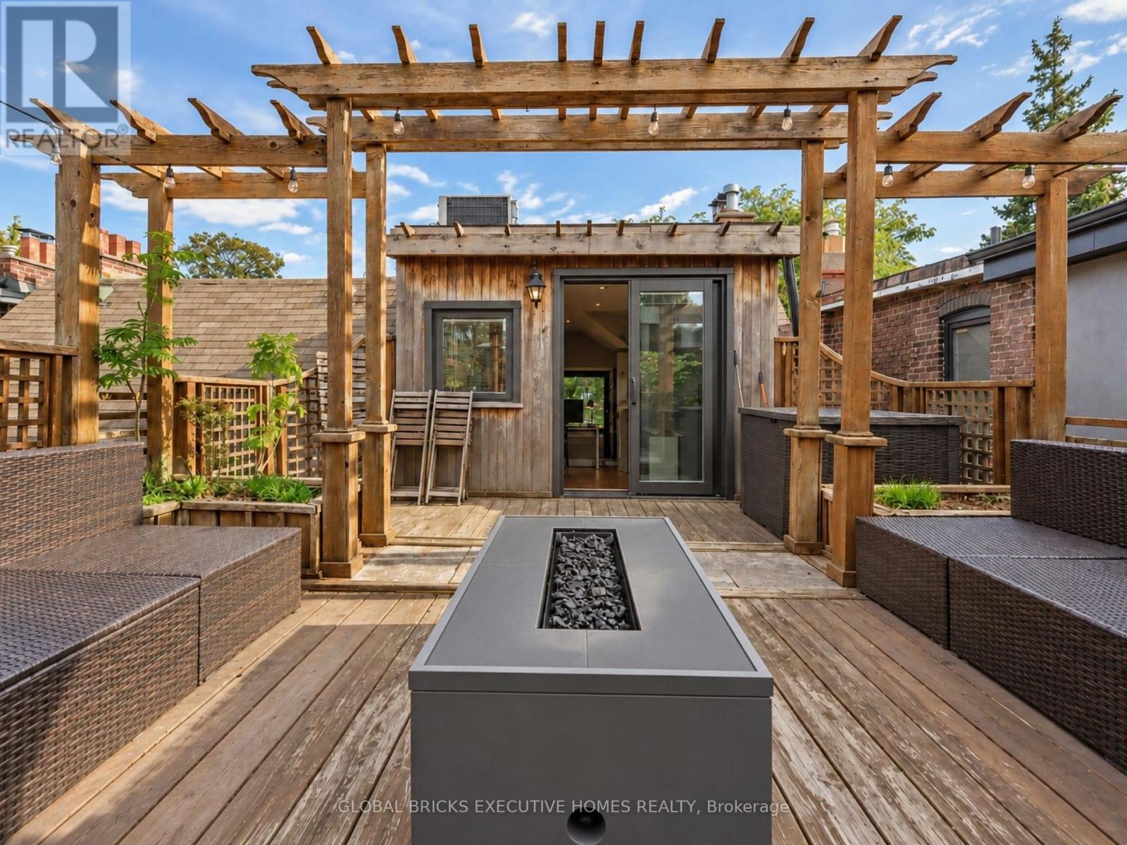 158 Fulton Avenue, Toronto, Ontario  M4K 1Y3 - Photo 24 - E13758112