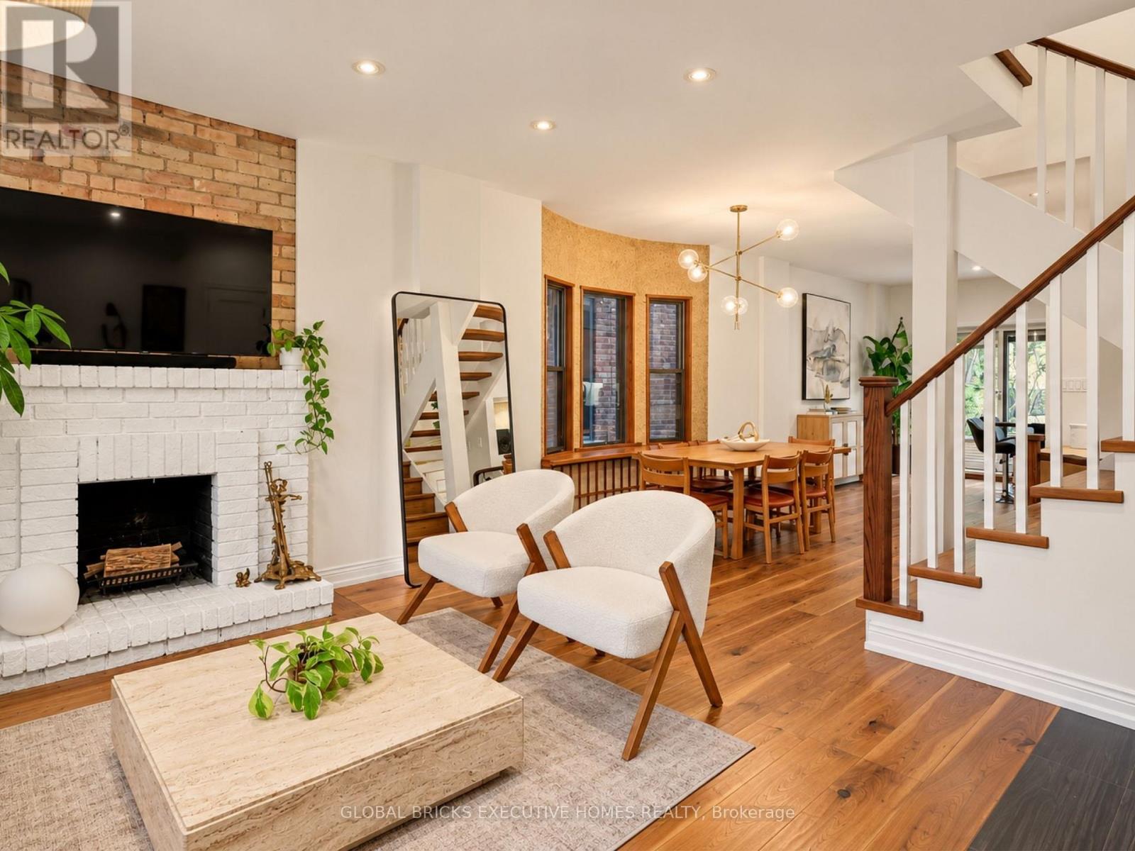 158 Fulton Avenue, Toronto, Ontario  M4K 1Y3 - Photo 7 - E13758112