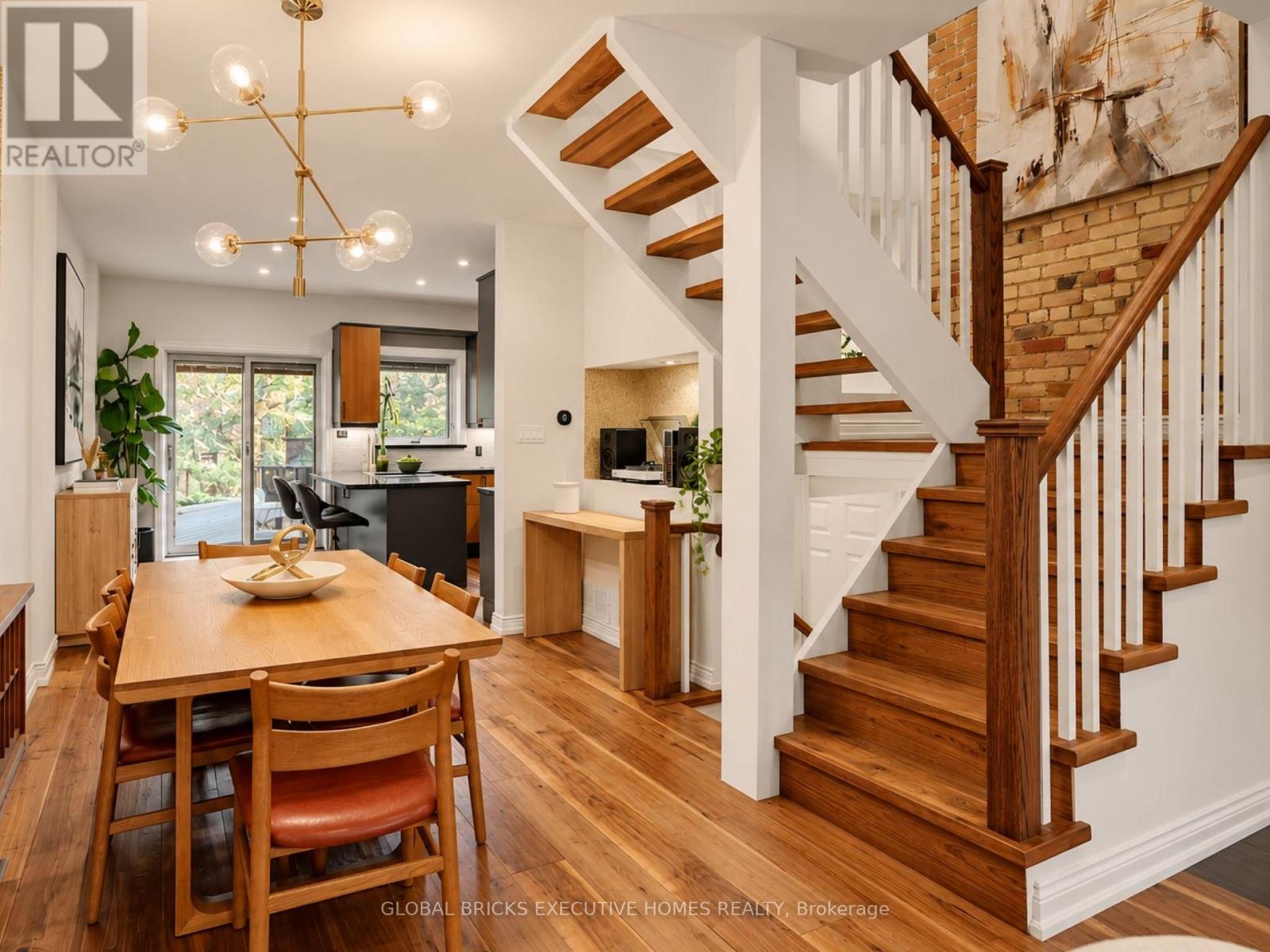 158 Fulton Avenue, Toronto, Ontario  M4K 1Y3 - Photo 8 - E13758112