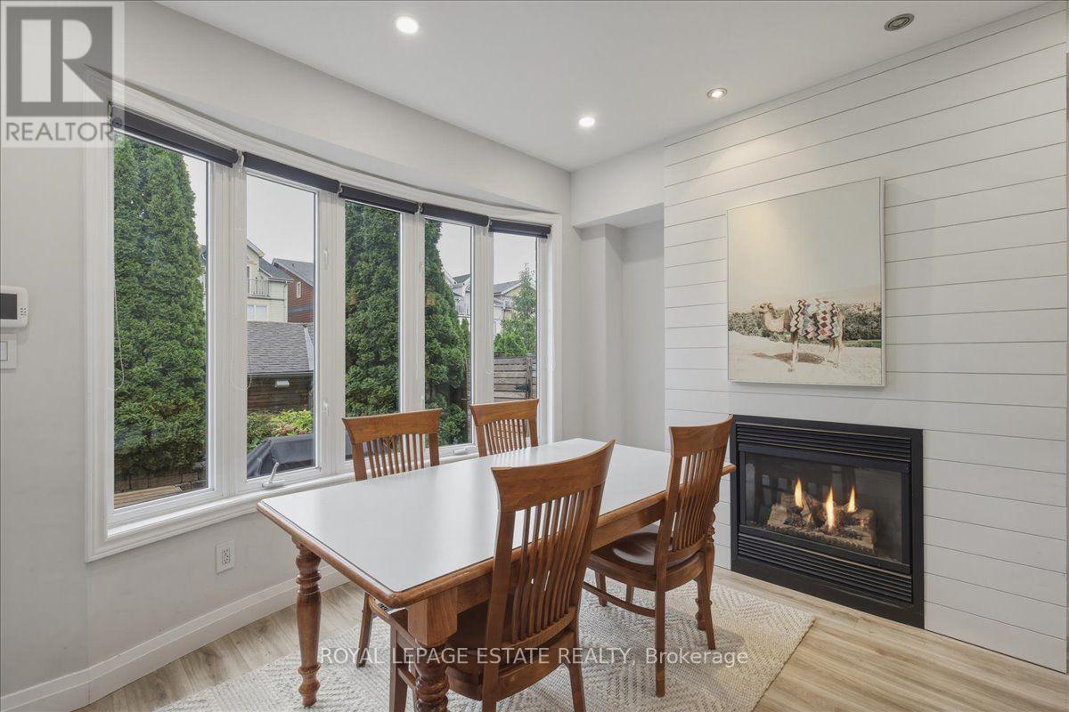 145 Boardwalk Drive, Toronto, Ontario  M4L 3X9 - Photo 11 - E13758190