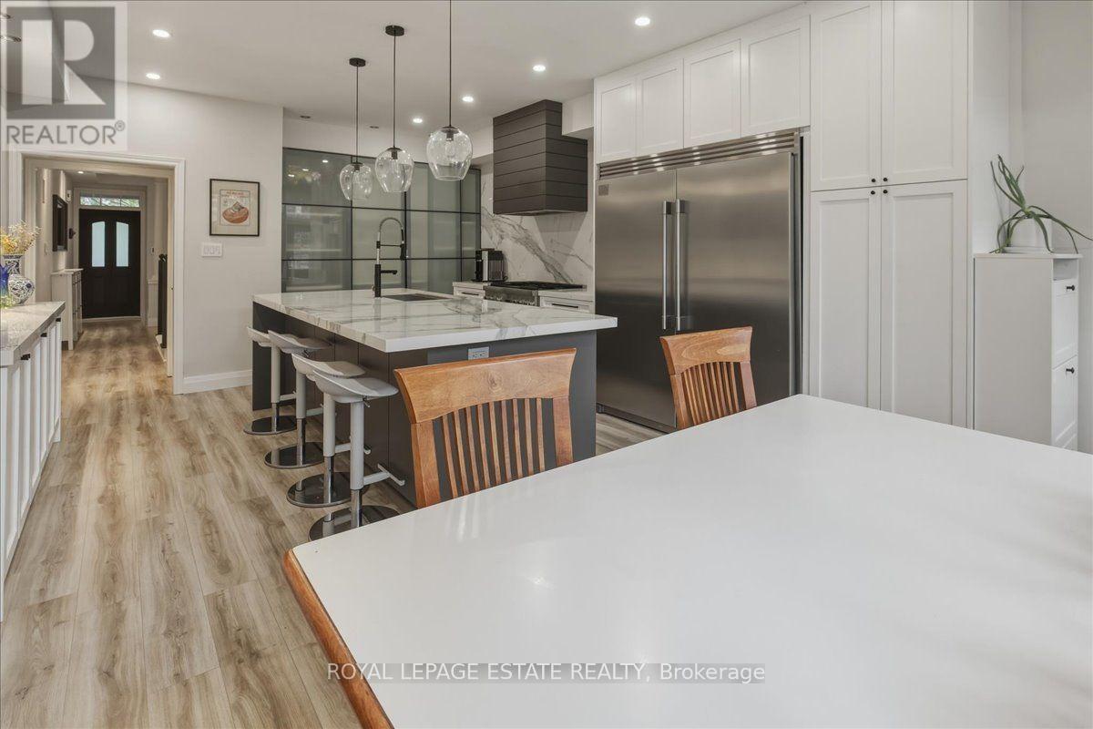 145 Boardwalk Drive, Toronto, Ontario  M4L 3X9 - Photo 12 - E13758190