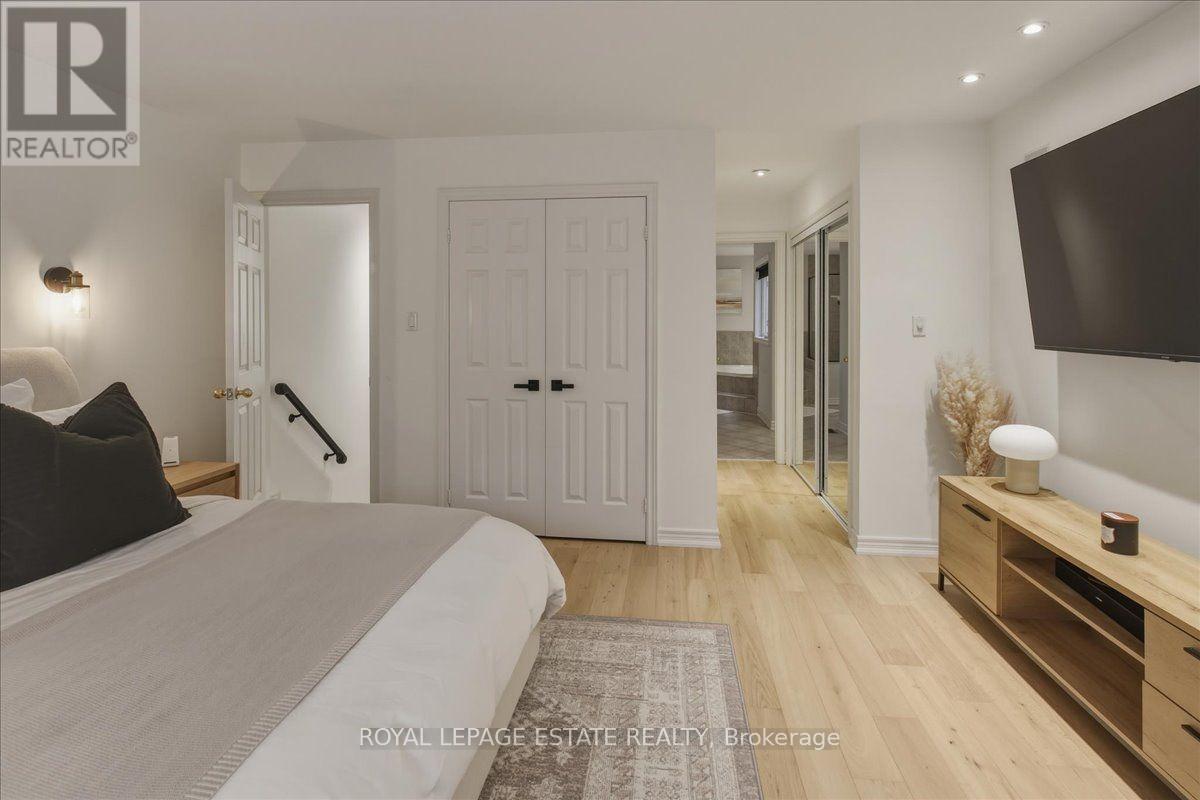 145 Boardwalk Drive, Toronto, Ontario  M4L 3X9 - Photo 22 - E13758190