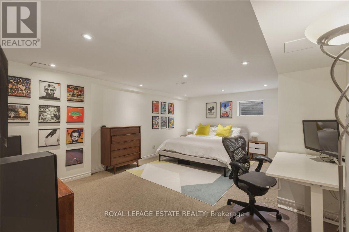 145 Boardwalk Drive, Toronto, Ontario  M4L 3X9 - Photo 35 - E13758190