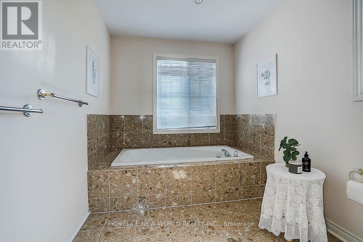 133 White Lotus Circle, Markham, Ontario  L6C 1V7 - Photo 29 - N13758124