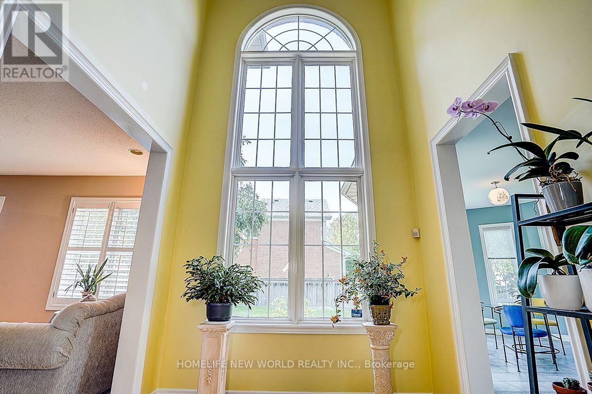 133 White Lotus Circle, Markham, Ontario  L6C 1V7 - Photo 7 - N13758124