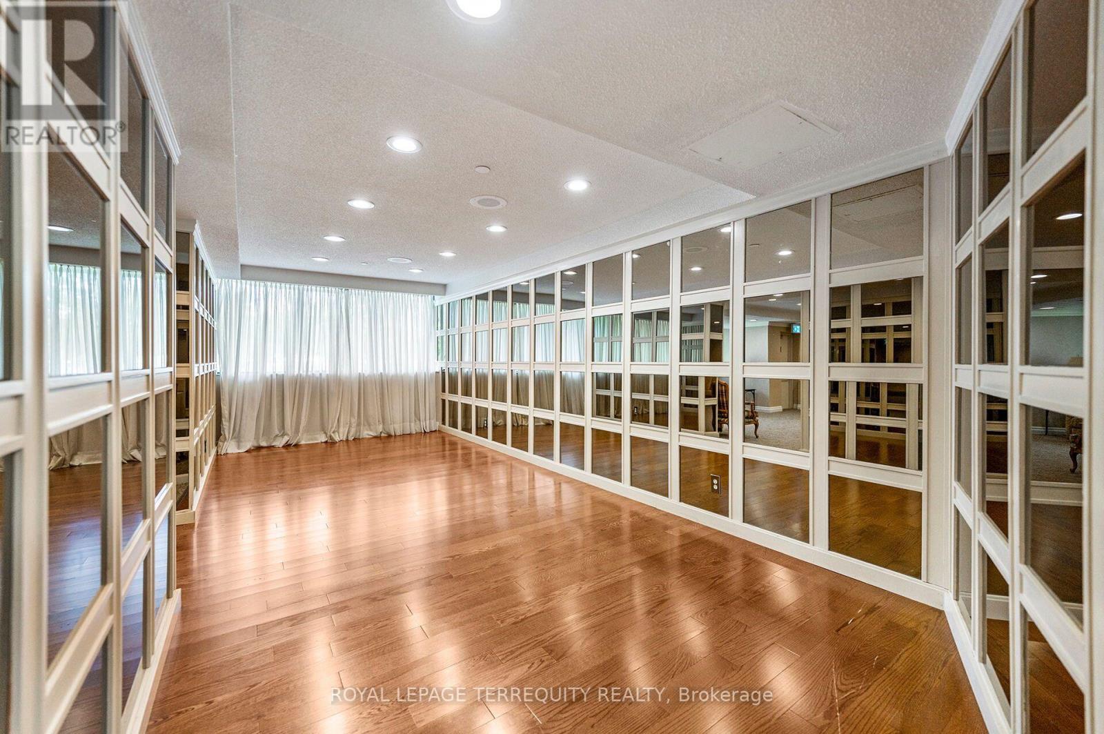 2002 - 40 Richview Road, Toronto, Ontario  M9A 5C1 - Photo 32 - W13758162