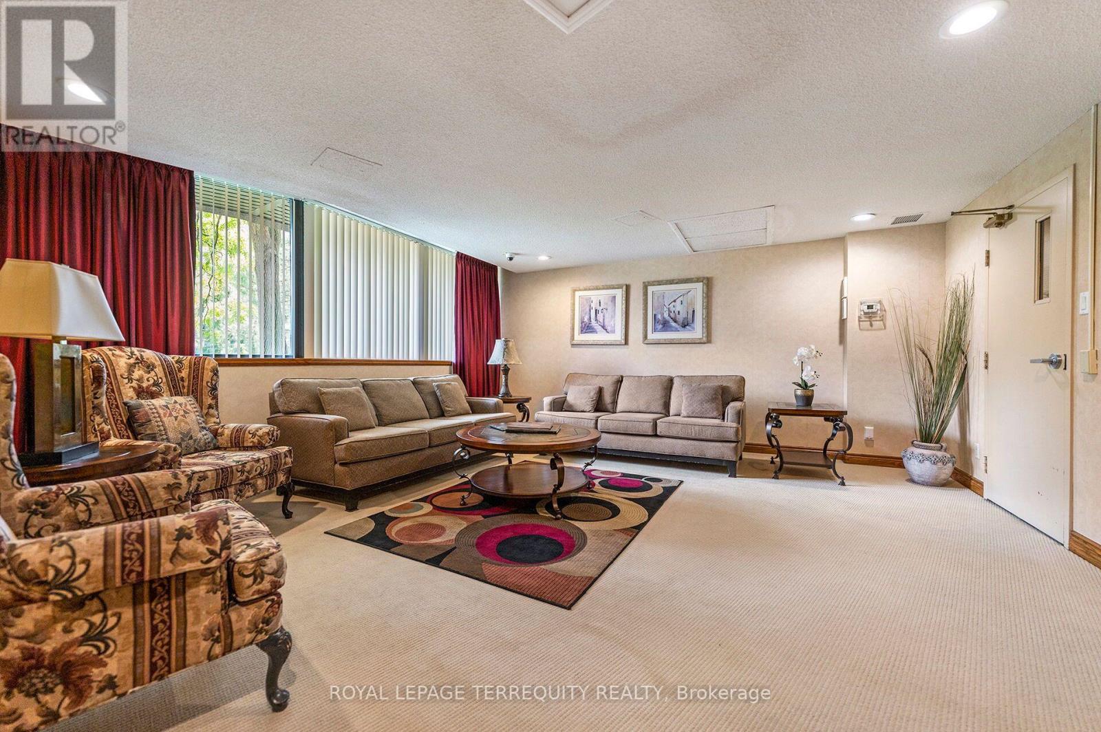 2002 - 40 Richview Road, Toronto, Ontario  M9A 5C1 - Photo 37 - W13758162