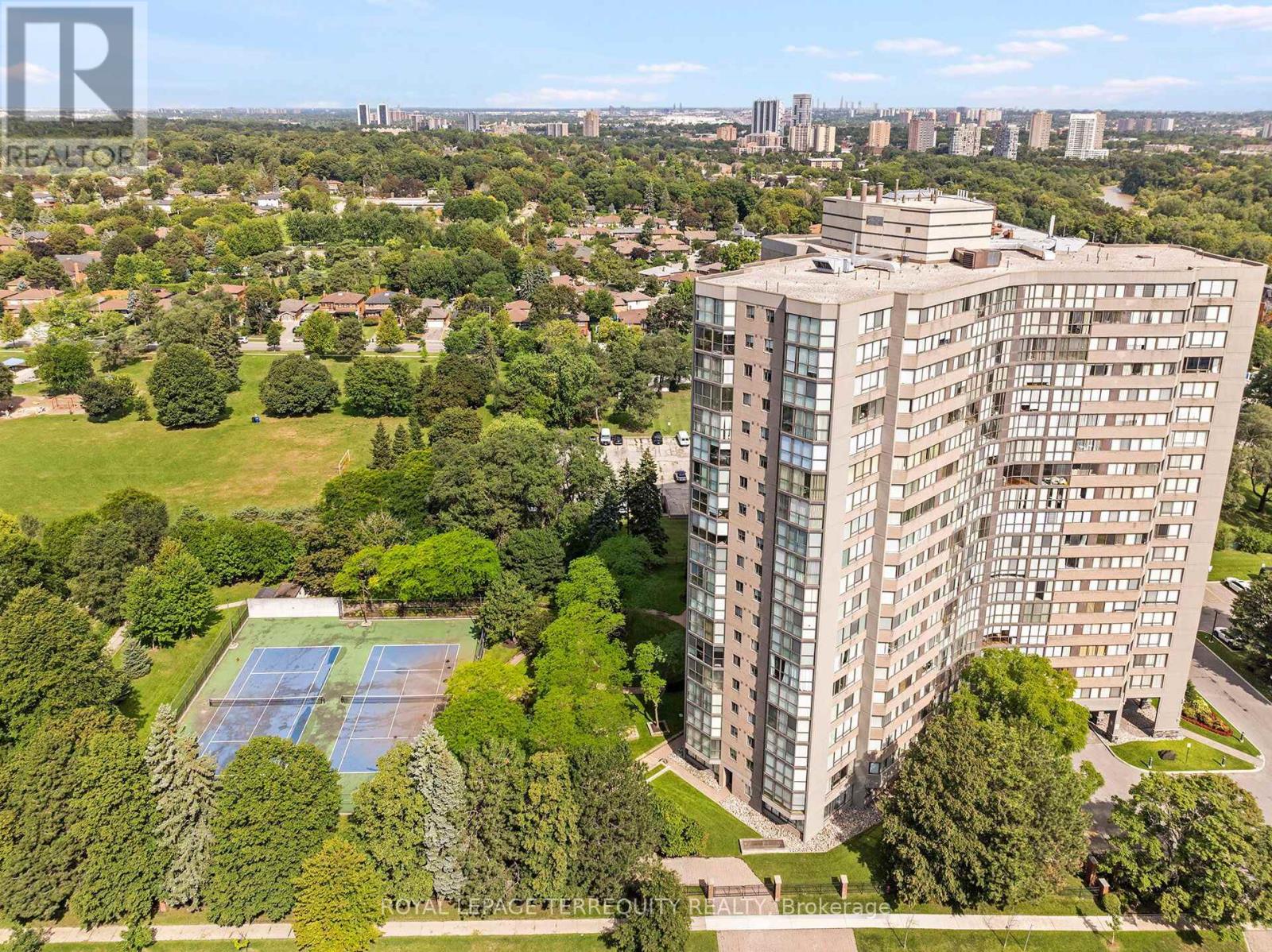 2002 - 40 Richview Road, Toronto, Ontario  M9A 5C1 - Photo 44 - W13758162