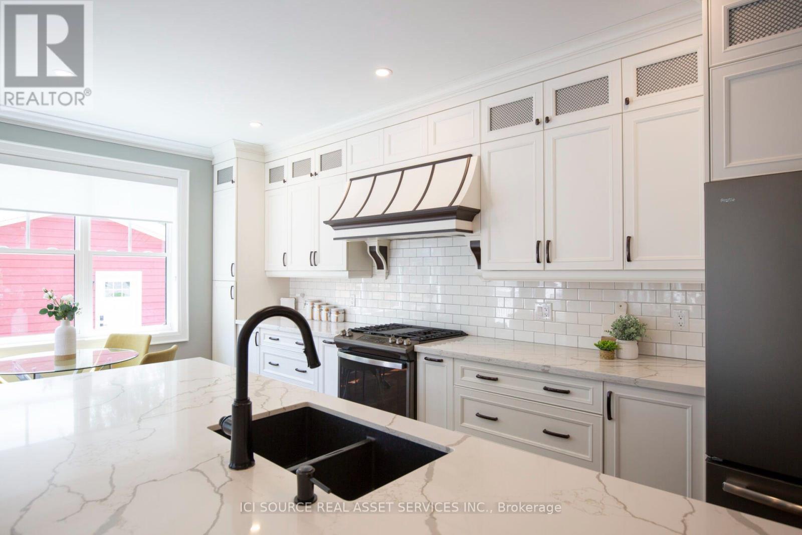62 MILES STREET, Milton, Ontario