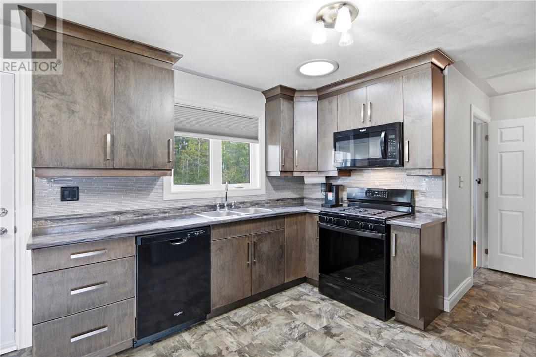 10 Rollande Street, Markstay, Ontario  P0M 2G0 - Photo 4 - 2130233