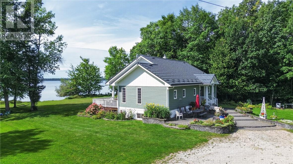 1125a Lakeshore Road, Kagawong, Ontario  P0P 1J0 - Photo 3 - 2130216