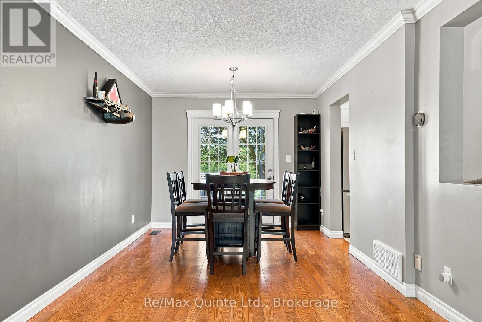 37 Bogart Crescent, Belleville, Ontario  K8P 5E9 - Photo 11 - X13758280