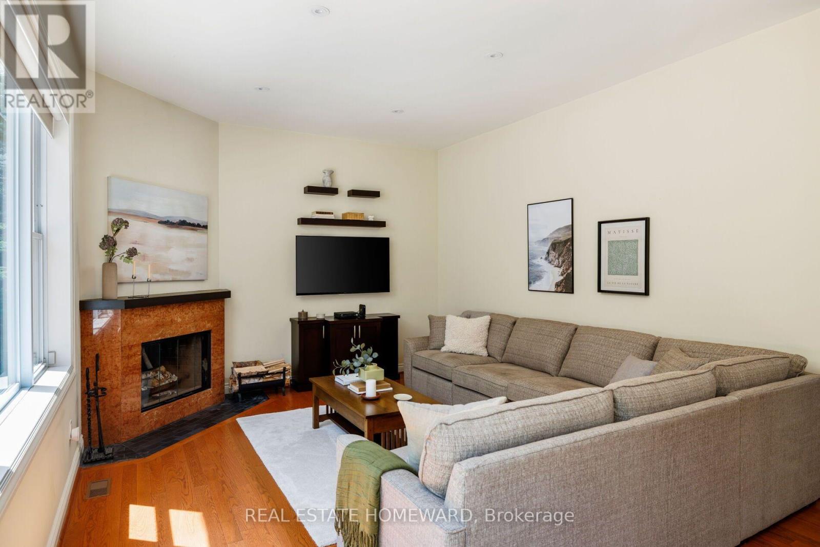 25 Talwood Drive, Toronto, Ontario  M3B 2P4 - Photo 11 - C13758336