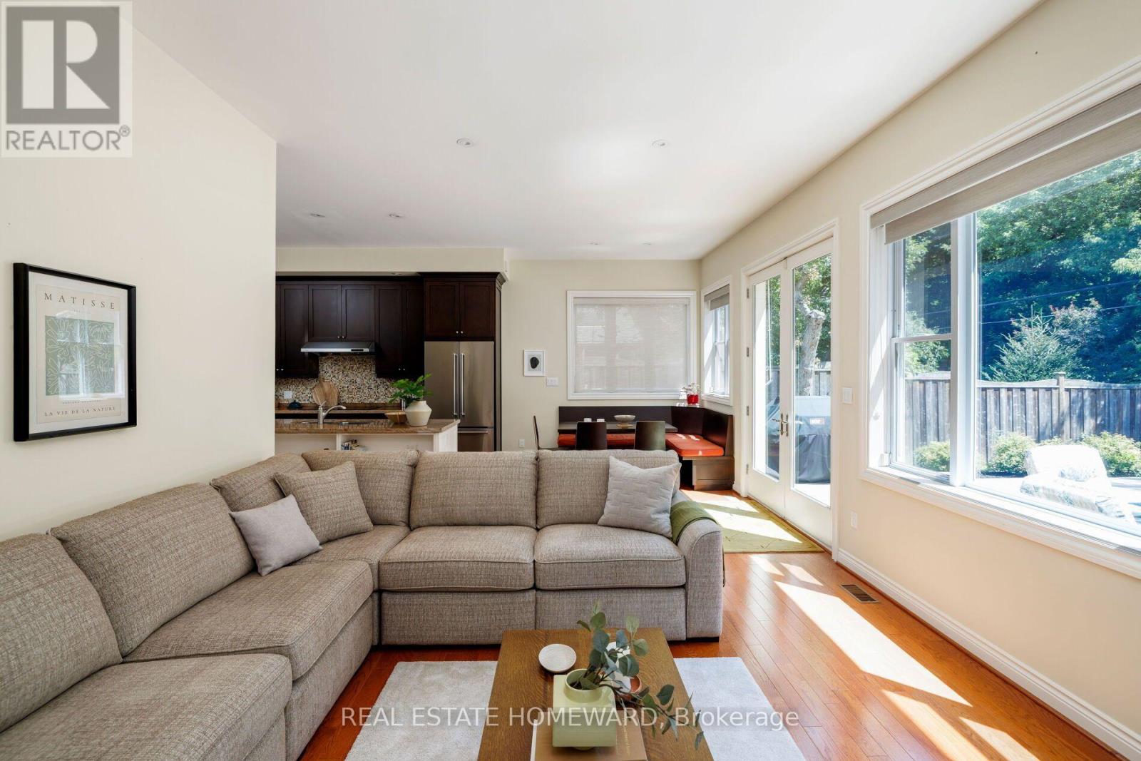 25 Talwood Drive, Toronto, Ontario  M3B 2P4 - Photo 12 - C13758336