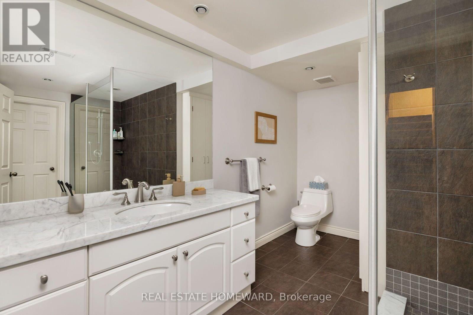 25 Talwood Drive, Toronto, Ontario  M3B 2P4 - Photo 30 - C13758336
