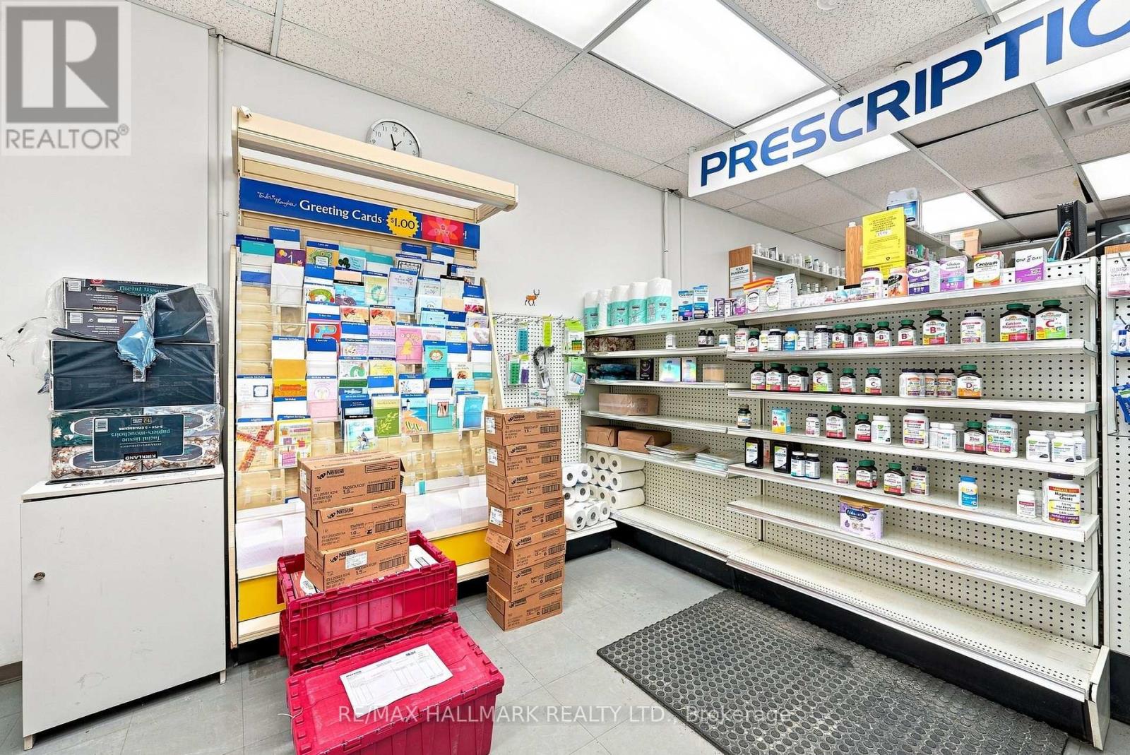 1568 Queen Street E, Toronto, Ontario  M4L 1E9 - Photo 9 - E13758286
