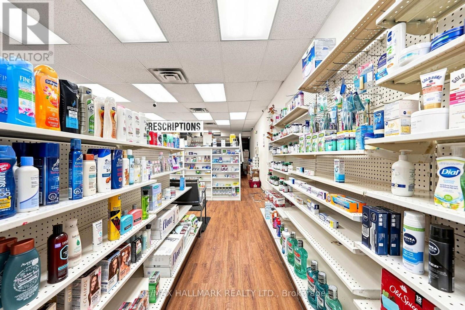 1485 Gerrard Street E, Toronto, Ontario  M4L 2A4 - Photo 10 - E13758288