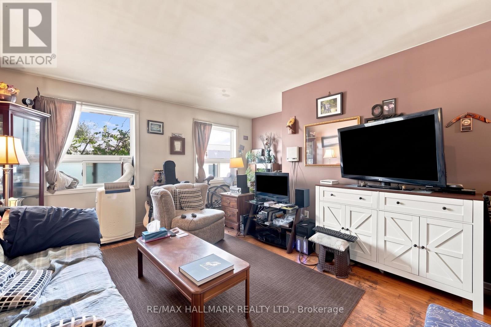 1485 Gerrard Street E, Toronto, Ontario  M4L 2A4 - Photo 21 - E13758288