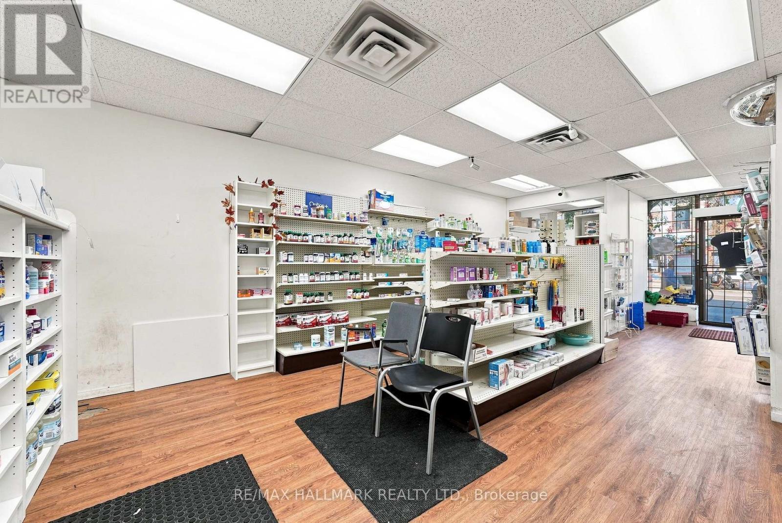 1485 Gerrard Street E, Toronto, Ontario  M4L 2A4 - Photo 8 - E13758288