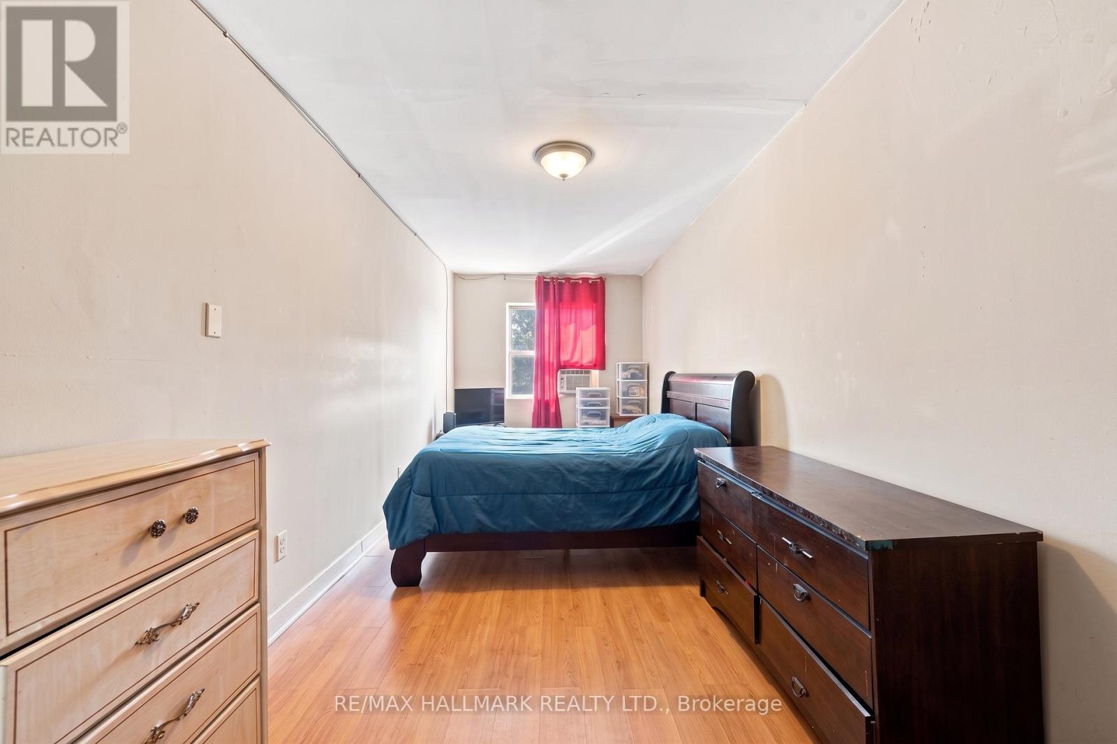 1487 Gerrard Street E, Toronto, Ontario  M4L 2A4 - Photo 28 - E13758290