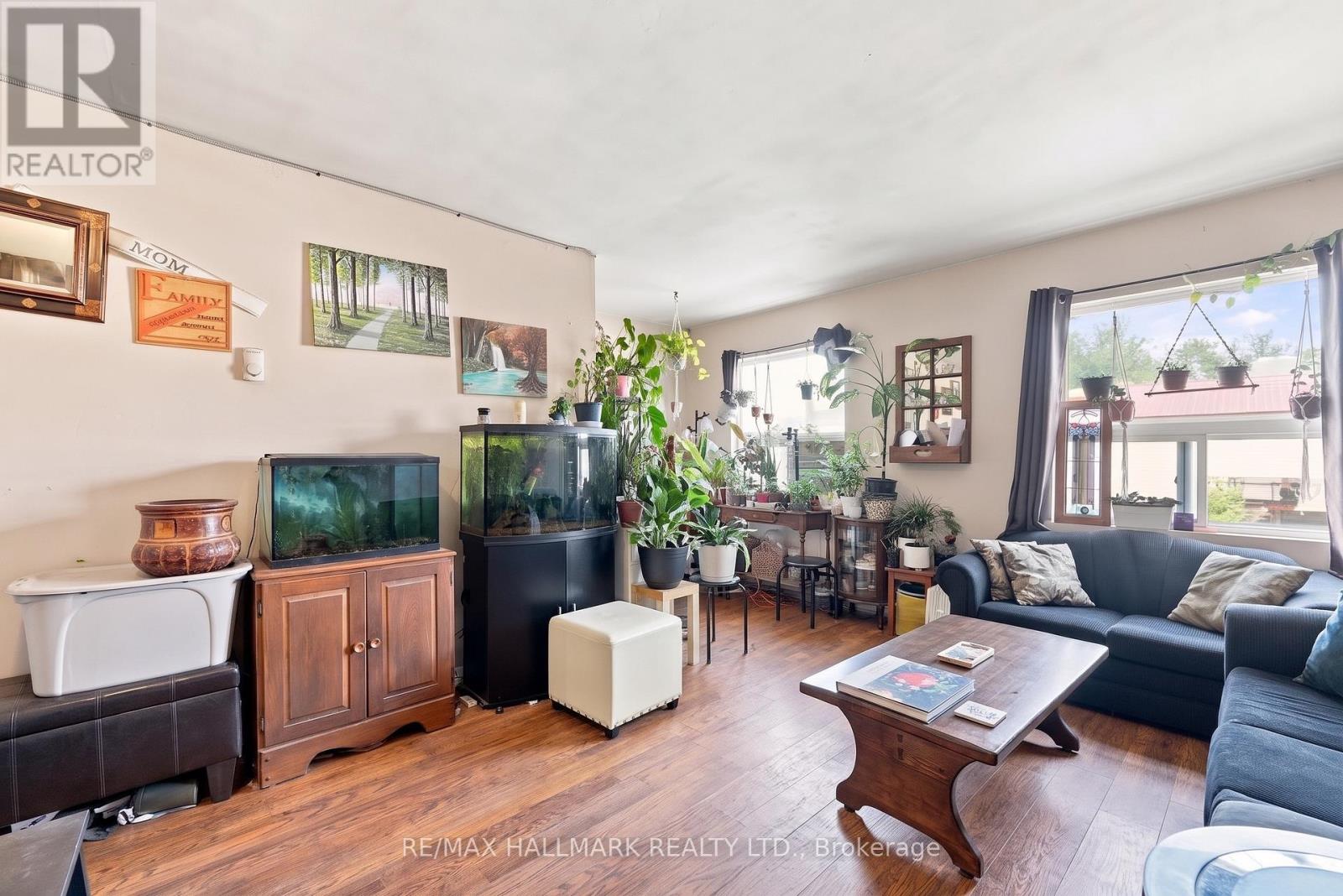 1487 Gerrard Street E, Toronto, Ontario  M4L 2A4 - Photo 30 - E13758290