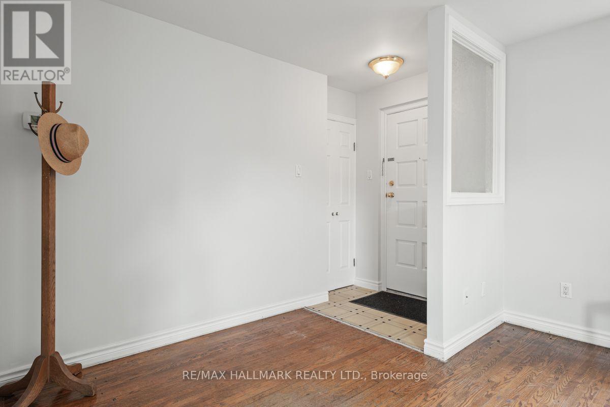 4 Bergen Road, Toronto, Ontario  M1P 1R9 - Photo 2 - E13758322