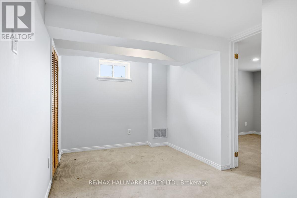 4 Bergen Road, Toronto, Ontario  M1P 1R9 - Photo 21 - E13758322