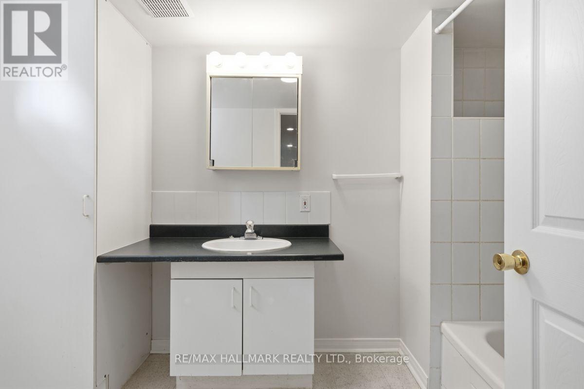 4 Bergen Road, Toronto, Ontario  M1P 1R9 - Photo 23 - E13758322