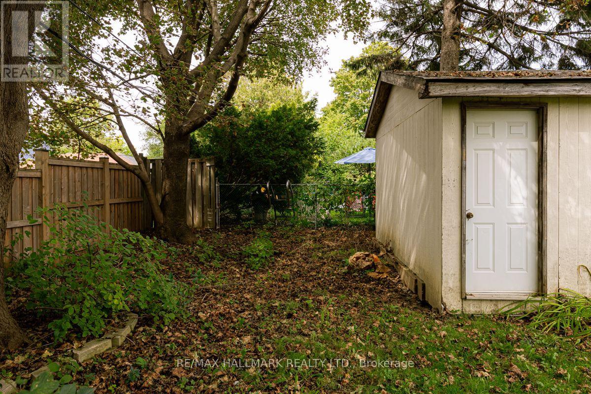 4 Bergen Road, Toronto, Ontario  M1P 1R9 - Photo 26 - E13758322