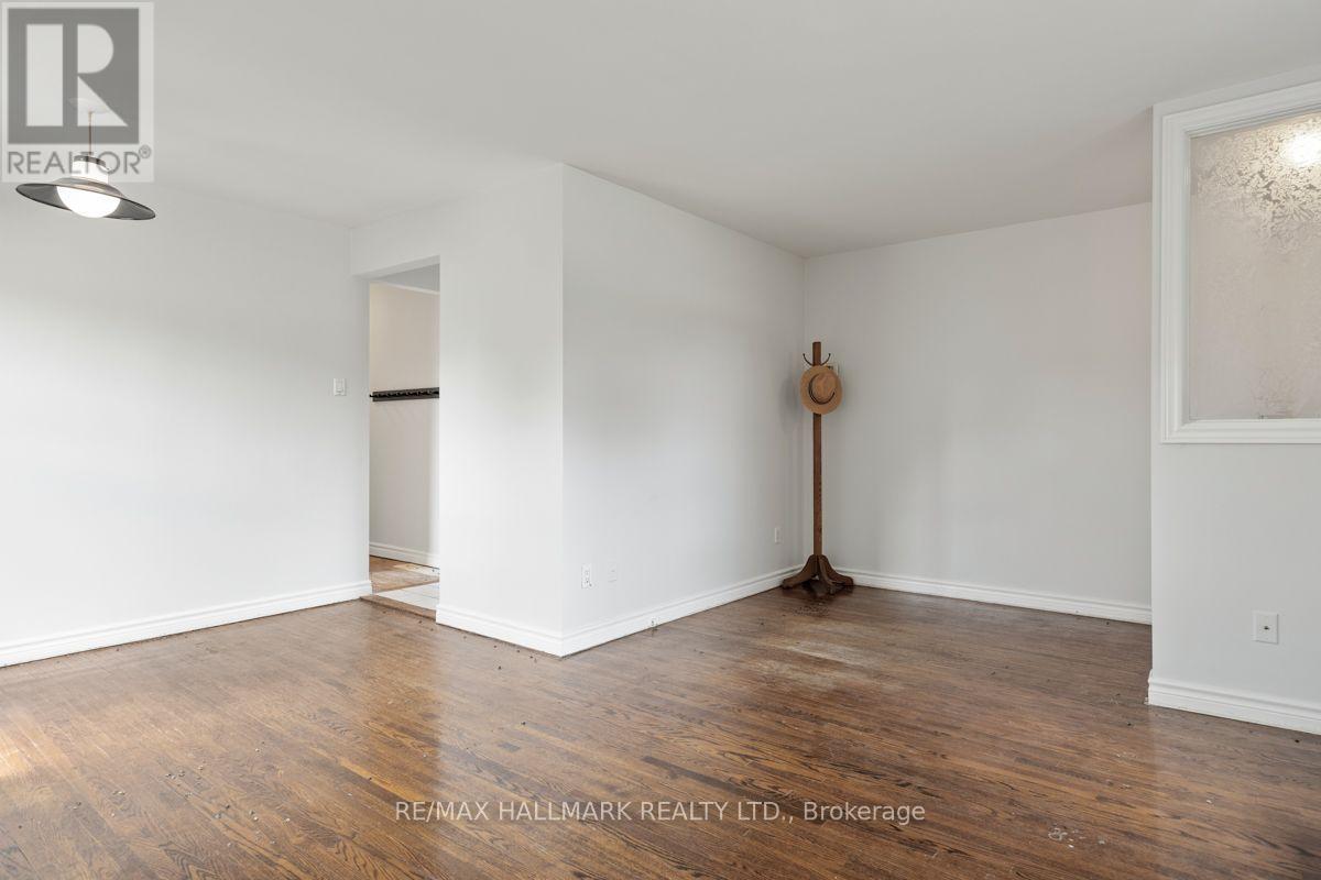 4 Bergen Road, Toronto, Ontario  M1P 1R9 - Photo 6 - E13758322