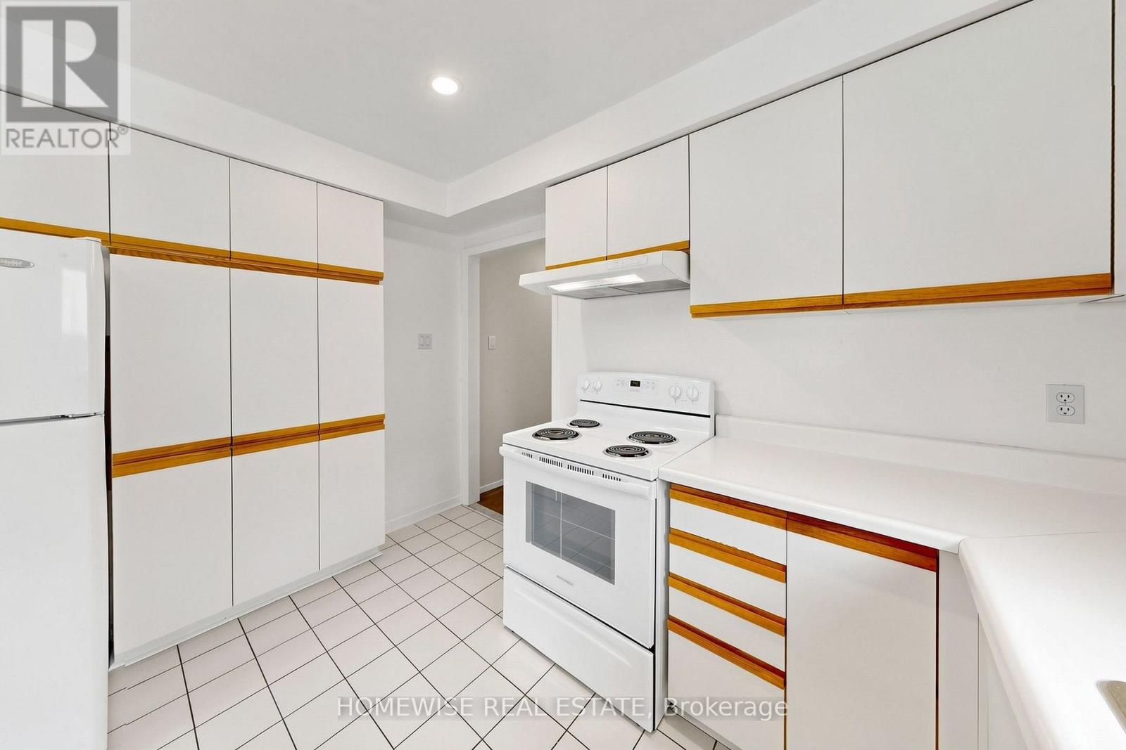 Main - 11 Briarcliffe Crescent, Vaughan, Ontario  L4J 7G5 - Photo 12 - N13758310