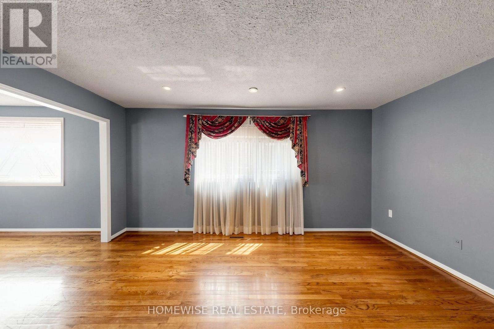 Main - 11 Briarcliffe Crescent, Vaughan, Ontario  L4J 7G5 - Photo 9 - N13758310