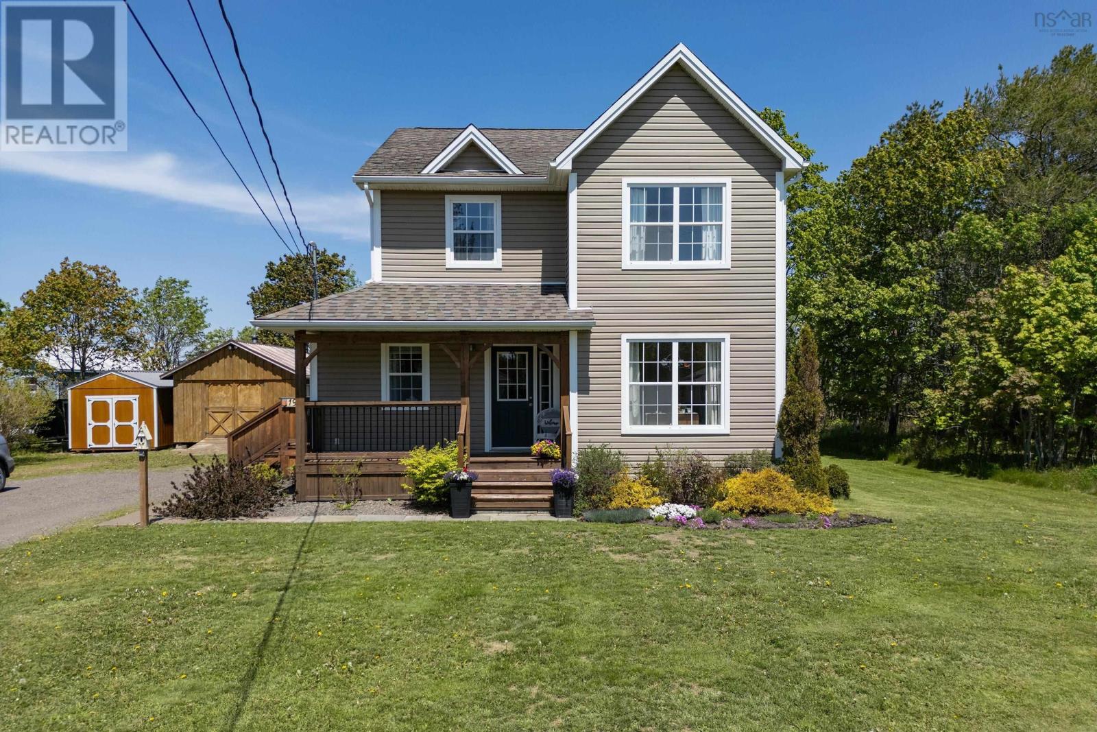 194 King Street, Parrsboro, Nova Scotia