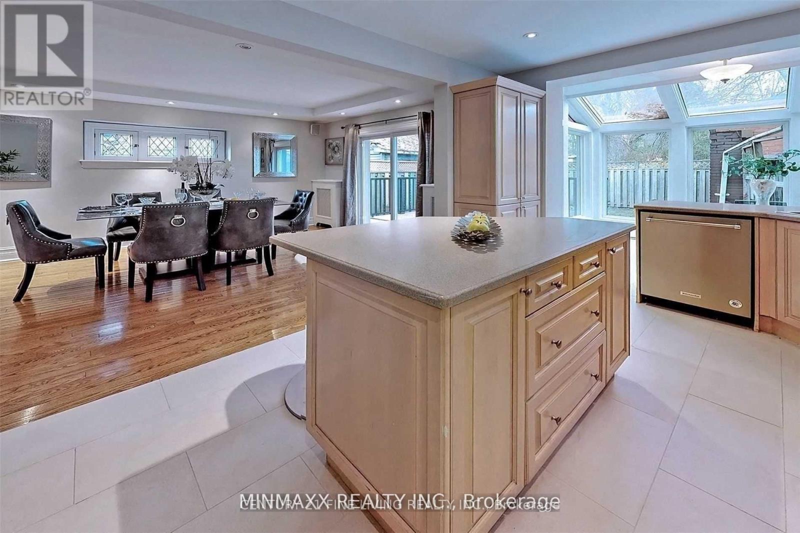 74 Dale Avenue, Toronto, Ontario  M4W 1K9 - Photo 10 - C13734216